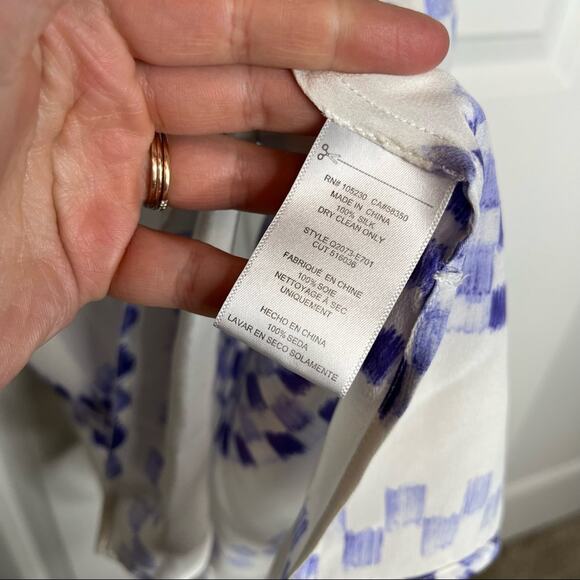 Equipment Femme Mika Blue Check Patterned 100% Silk Sleeveless Button Up Size XS - Picture 5 of 6